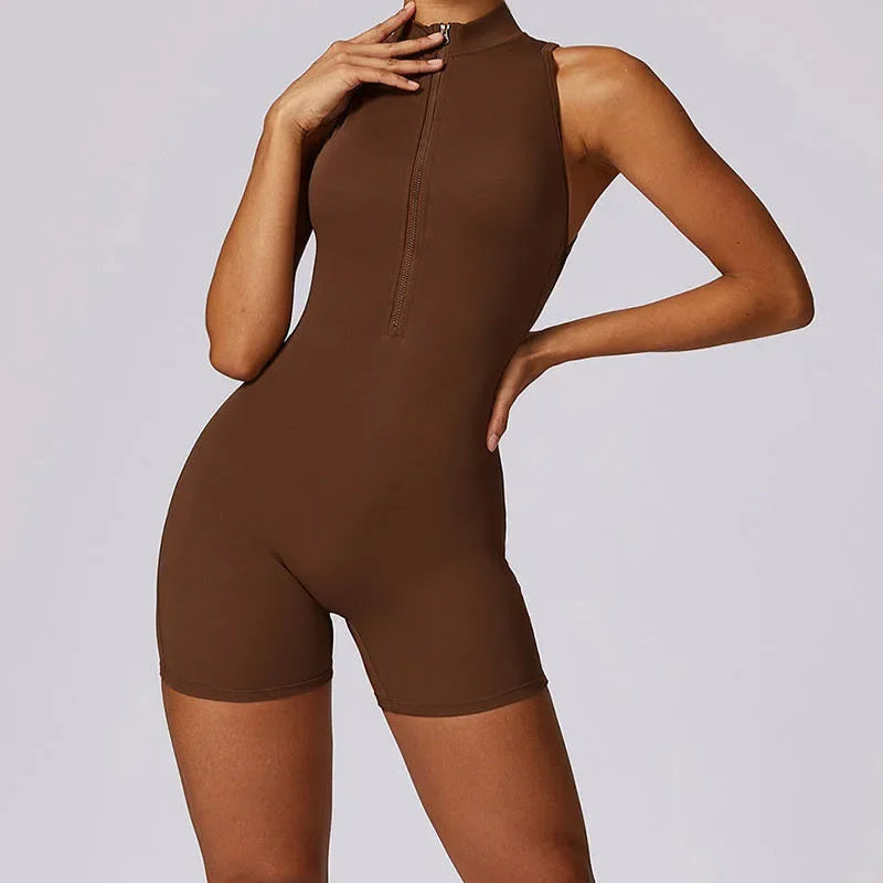 Macacão Zenive - Corpo livre, mente leve, elegância firme para todos os movimentos.