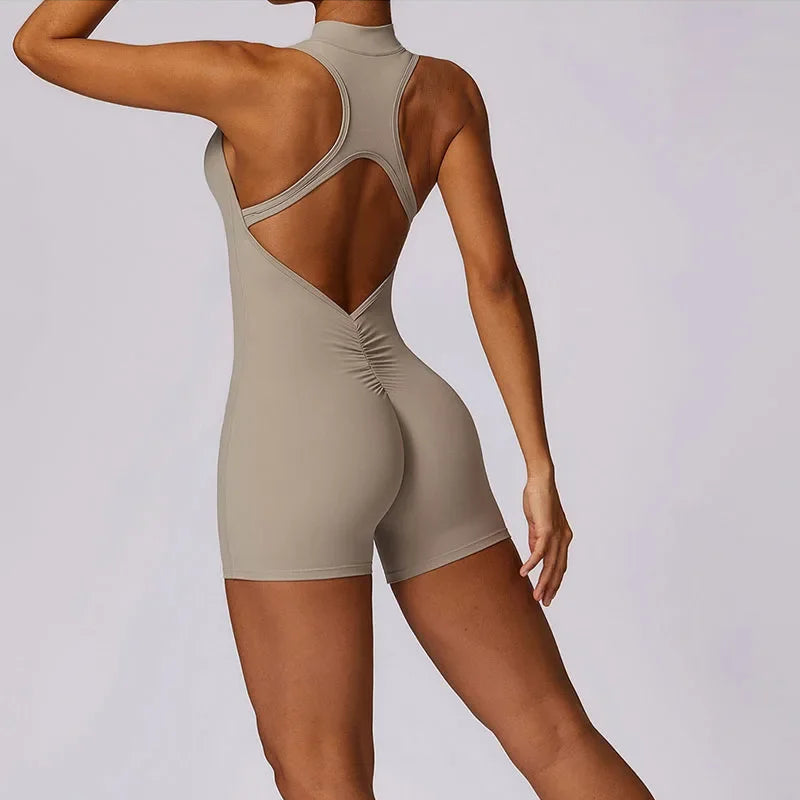 Macacão Zenive - Corpo livre, mente leve, elegância firme para todos os movimentos.