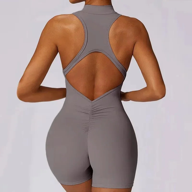 Macacão Zenive - Corpo livre, mente leve, elegância firme para todos os movimentos.