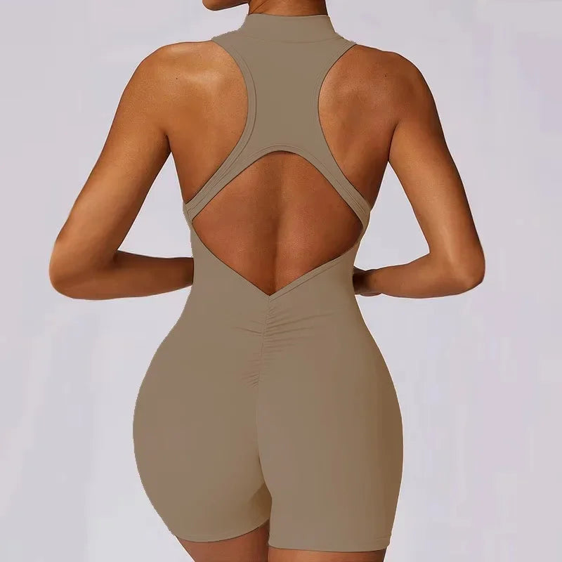 Macacão Zenive - Corpo livre, mente leve, elegância firme para todos os movimentos.