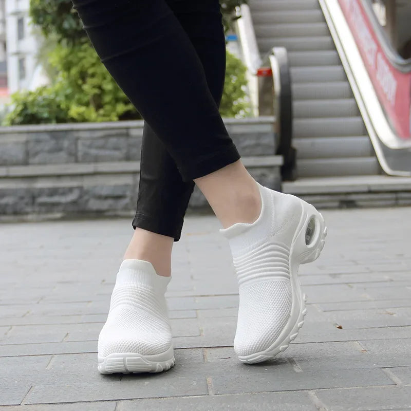 Tênis Ortopédico FlexWalk - Conforto Inteligente Para Seus Pés